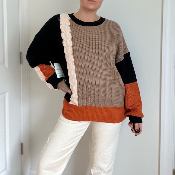 Oversized Color Block Chunky Knit Sweater With Braid Detail - Picture 3 of 9
